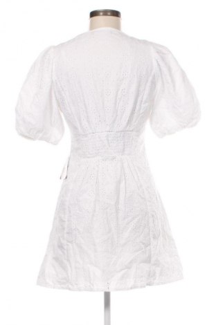 Sukienka Gina Tricot, Rozmiar S, Kolor Biały, Cena 355,99 zł