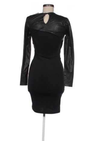 Kleid Guess, Größe S, Farbe Schwarz, Preis 49,18 €