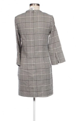 Rochie H&M, Mărime M, Culoare Multicolor, Preț 76,32 Lei