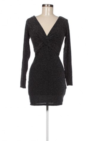 Рокля H&M Divided, Размер M, Цвят Черен, Цена 11,99 лв.