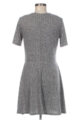 Šaty  H&M Divided, Veľkosť M, Farba Viacfarebná, Cena  14,83 €