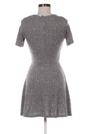 Kleid H&M Divided, Größe S, Farbe Grau, Preis 14,77 €