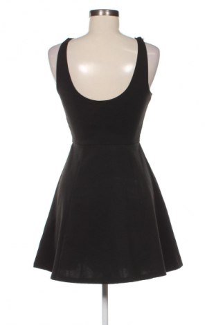 Šaty  H&M Divided, Veľkosť M, Farba Čierna, Cena  15,00 €