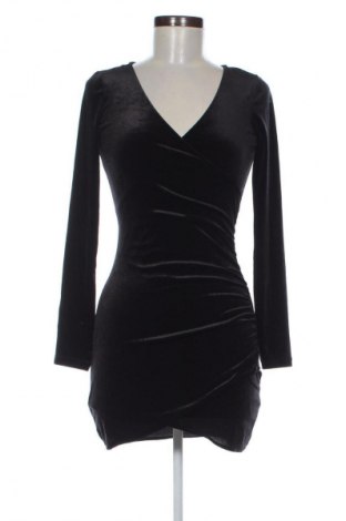 Kleid H&M Divided, Größe S, Farbe Schwarz, Preis 10,99 €