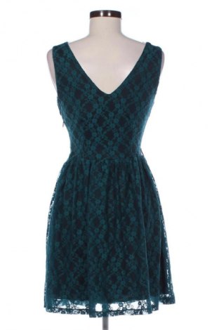 Kleid Hermosa, Größe M, Farbe Grün, Preis € 41,98