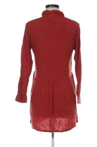 Kleid Janina, Größe M, Farbe Rot, Preis € 14,77