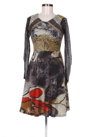 Kleid Lulu H, Größe S, Farbe Mehrfarbig, Preis 14,91 €