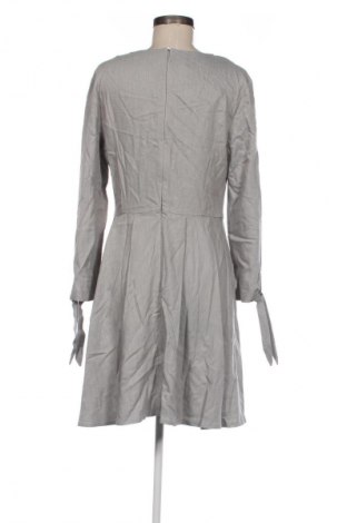 Kleid Mohito, Größe M, Farbe Mehrfarbig, Preis 24,00 €