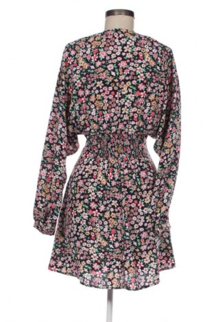 Kleid ONLY, Größe M, Farbe Mehrfarbig, Preis € 13,80