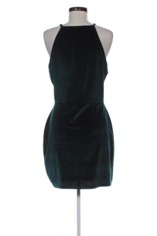 Kleid Pretty Little Thing, Größe XL, Farbe Grün, Preis 14,77 €