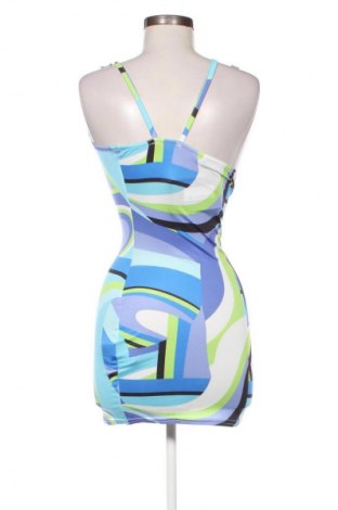 Kleid Pretty Little Thing, Größe XS, Farbe Mehrfarbig, Preis 27,70 €