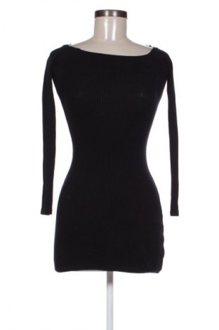 Ruha Pull&Bear, Méret XS, Szín Fekete, Ár 5 800 Ft