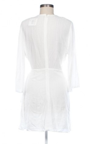 Ruha Pull&Bear, Méret M, Szín Fehér, Ár 5 776 Ft