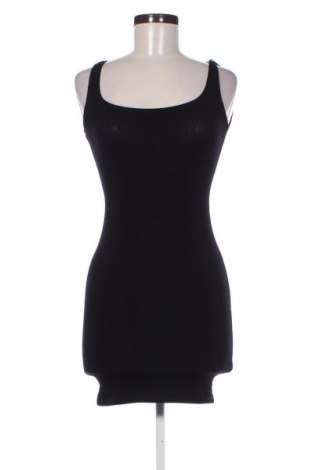 Φόρεμα Pull&Bear, Μέγεθος XS, Χρώμα Μαύρο, Τιμή 17,99 €