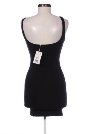 Φόρεμα Pull&Bear, Μέγεθος XS, Χρώμα Μαύρο, Τιμή 17,99 €