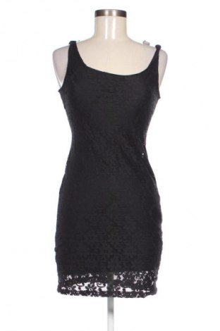 Šaty  Pull&Bear, Velikost S, Barva Černá, Cena  371,00 Kč