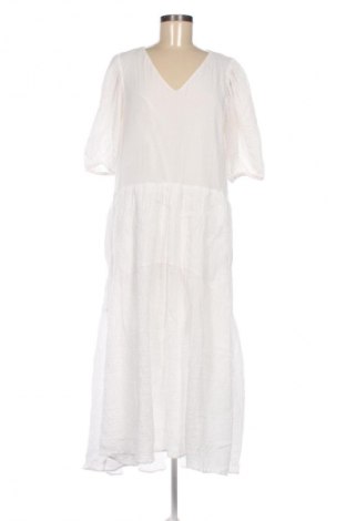 Kleid Reserved, Größe XL, Farbe Weiß, Preis € 24,99