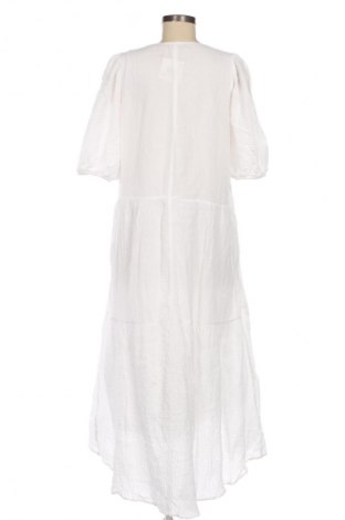 Kleid Reserved, Größe XL, Farbe Weiß, Preis € 24,99