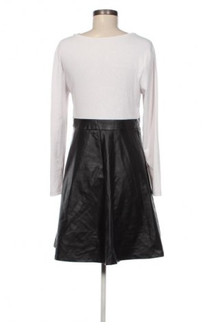 Kleid SHEIN, Größe XL, Farbe Mehrfarbig, Preis € 14,77
