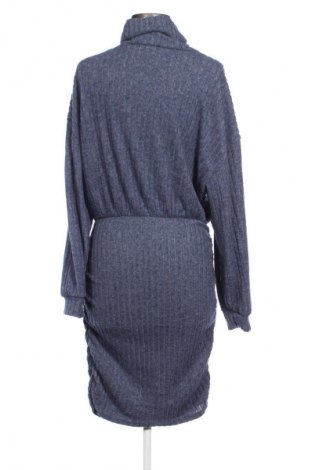 Kleid SHEIN, Größe M, Farbe Blau, Preis 15,35 €