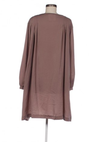 Φόρεμα Sisley, Μέγεθος XL, Χρώμα Σάπιο μήλο, Τιμή 41,98 €