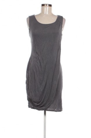 Kleid Sisley, Größe M, Farbe Grau, Preis 41,98 €