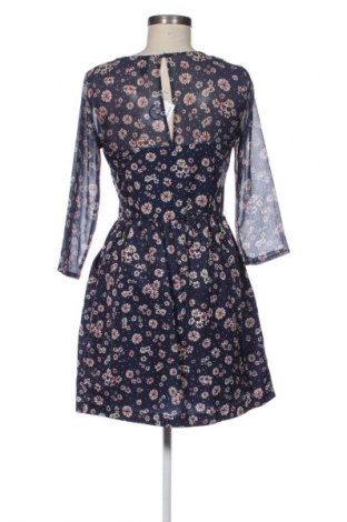 Šaty  Stradivarius, Veľkosť M, Farba Viacfarebná, Cena  14,77 €