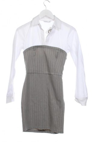Šaty  Stradivarius, Velikost XS, Barva Vícebarevné, Cena  367,00 Kč