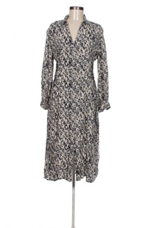Kleid Stradivarius, Größe M, Farbe Mehrfarbig, Preis 46,65 €