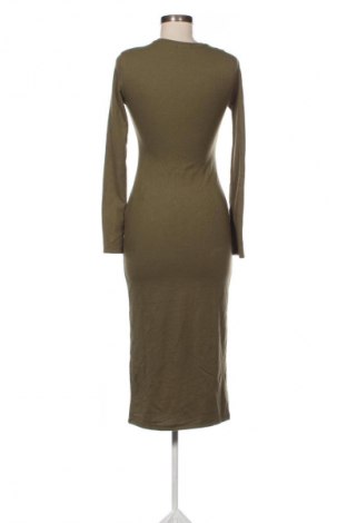 Kleid Stradivarius, Größe S, Farbe Grün, Preis 21,99 €