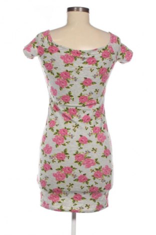 Kleid Terranova, Größe M, Farbe Mehrfarbig, Preis 14,83 €