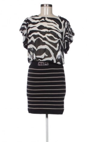 Kleid Unbranded, Größe M, Farbe Mehrfarbig, Preis 15,00 €