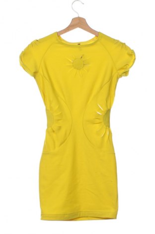 Ruha Unbranded, Méret M, Szín Sárga, Ár 5 800 Ft