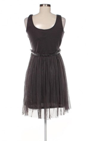 Kleid VILA, Größe L, Farbe Grau, Preis € 13,81