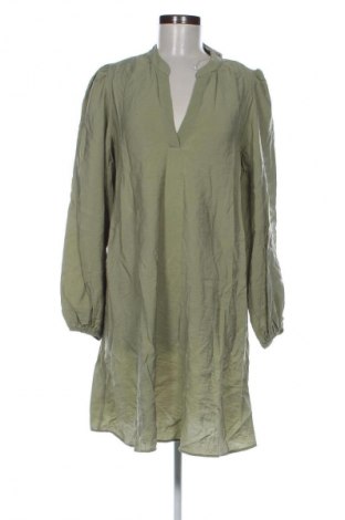 Kleid VILA, Größe L, Farbe Grün, Preis 13,80 €