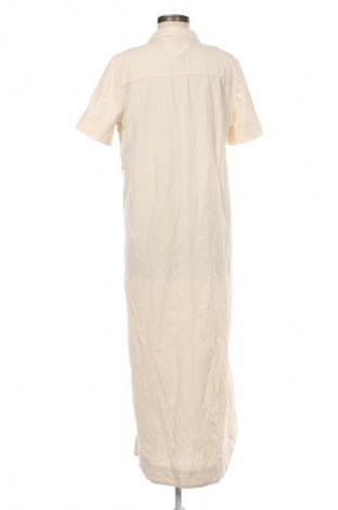 Φόρεμα Vero Moda, Μέγεθος M, Χρώμα Εκρού, Τιμή 49,99 €