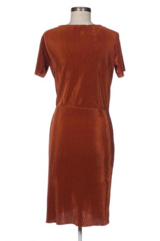 Kleid Vero Moda, Größe M, Farbe Braun, Preis 13,81 €