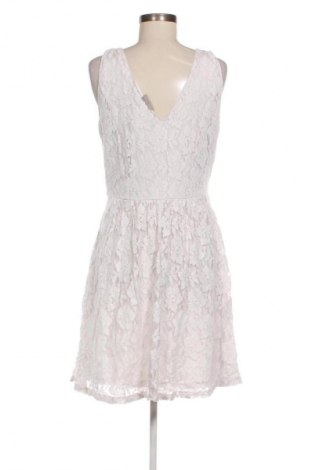 Kleid Vero Moda, Größe L, Farbe Weiß, Preis 13,81 €