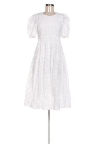Šaty  White and More, Velikost M, Barva Bílá, Cena  1 645,00 Kč