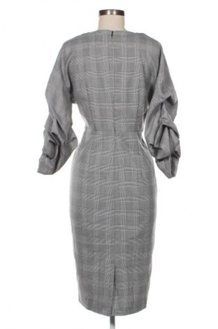 Kleid Zara, Größe M, Farbe Mehrfarbig, Preis 14,00 €