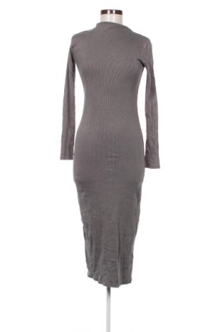 Рокля Zara, Размер M, Цвят Сив, Цена 29,99 лв.