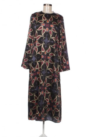Рокля Zara, Размер L, Цвят Многоцветен, Цена 46,99 лв.