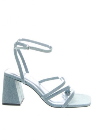 Sandále Pull&Bear, Veľkosť 37, Farba Modrá, Cena  16,95 €