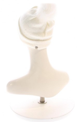 Mütze Bata, Farbe Weiß, Preis € 10,22