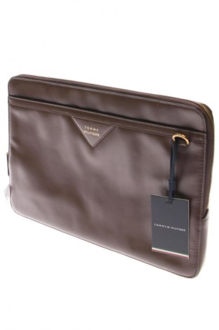Taška pre notebook  Tommy Hilfiger, Farba Hnedá, Cena  79,89 €