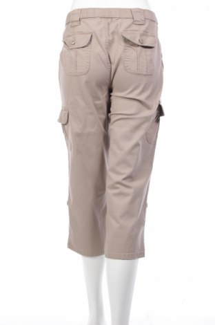 Дамски панталон St. John's Bay, Размер M, Цвят Бежов, Цена 23,00 лв.