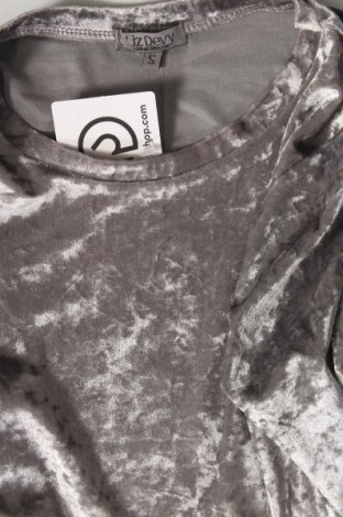 Γυναικεία μπλούζα Liz Devy, Μέγεθος S, Χρώμα Γκρί, Τιμή 4,03 €