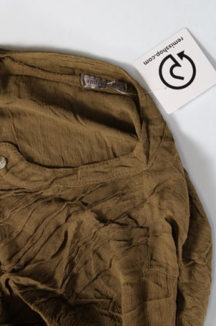 Дамска блуза ANDROMEDE, Размер M, Цвят Зелен, Цена 3,61 лв.