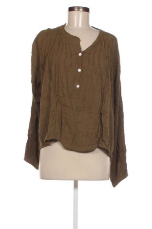 Γυναικεία μπλούζα ANDROMEDE, Μέγεθος M, Χρώμα Πράσινο, Τιμή 1,65 €