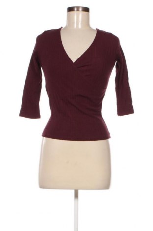 Damen Shirt Bershka, Größe S, Farbe Rot, Preis 13,22 €